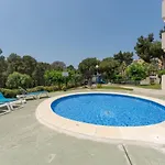 Charming With Pool And 2 Bedrooms * Salou