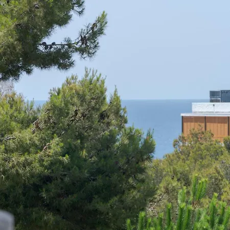 Charming With Pool And 2 Bedrooms * Salou