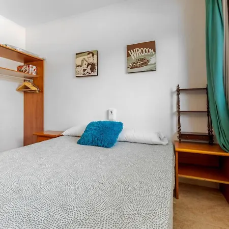 Charming With Pool And 2 Bedrooms