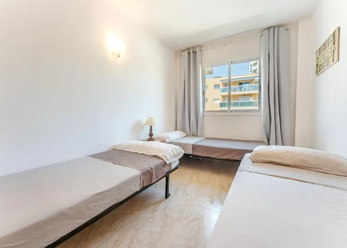 Charming With Pool And 2 Bedrooms *
