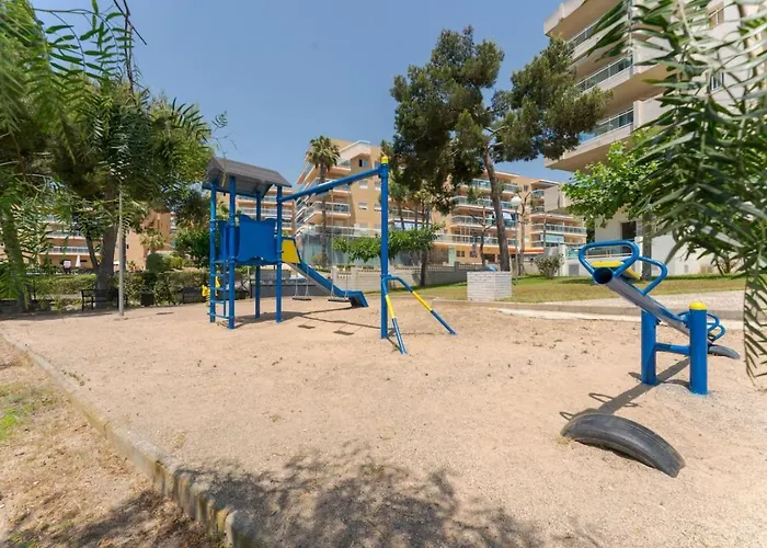 Charming With Pool And 2 Bedrooms