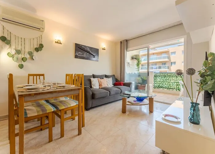 Daire Charming With Pool And 2 Bedrooms