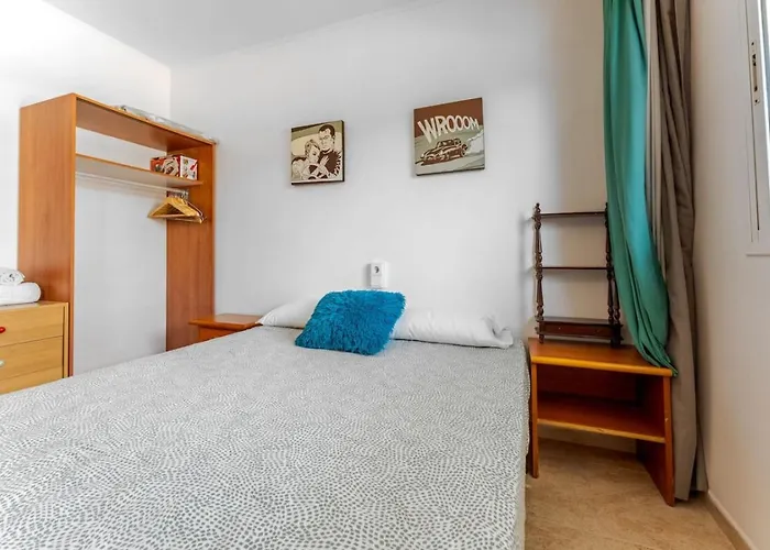 Charming With Pool And 2 Bedrooms